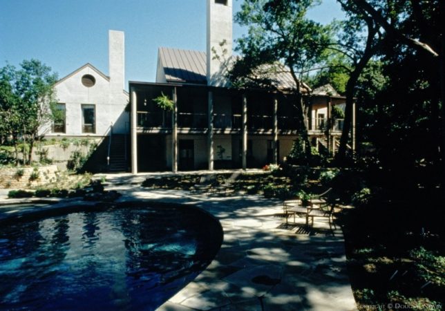While other architects were designing Georgian estate homes in Bluffview, Frank Welch, FAIA, designed this Texas Modern home in 1979.  It was selected as one of the Dallas Chapter AIA’s 50 Significant Homes.