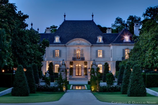The Crespi/Hicks Estate is the finest estate home in America whether it is sited on 9 acres, 16 acres, or 25 acres