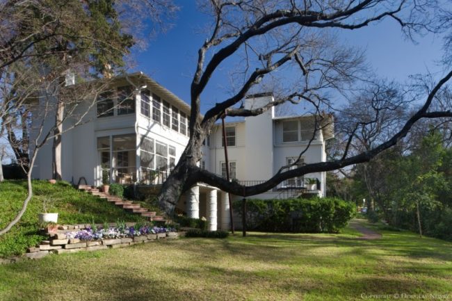 Architect O’Neil Ford Designed Texas Modern Home in Turtle Creek Corridor